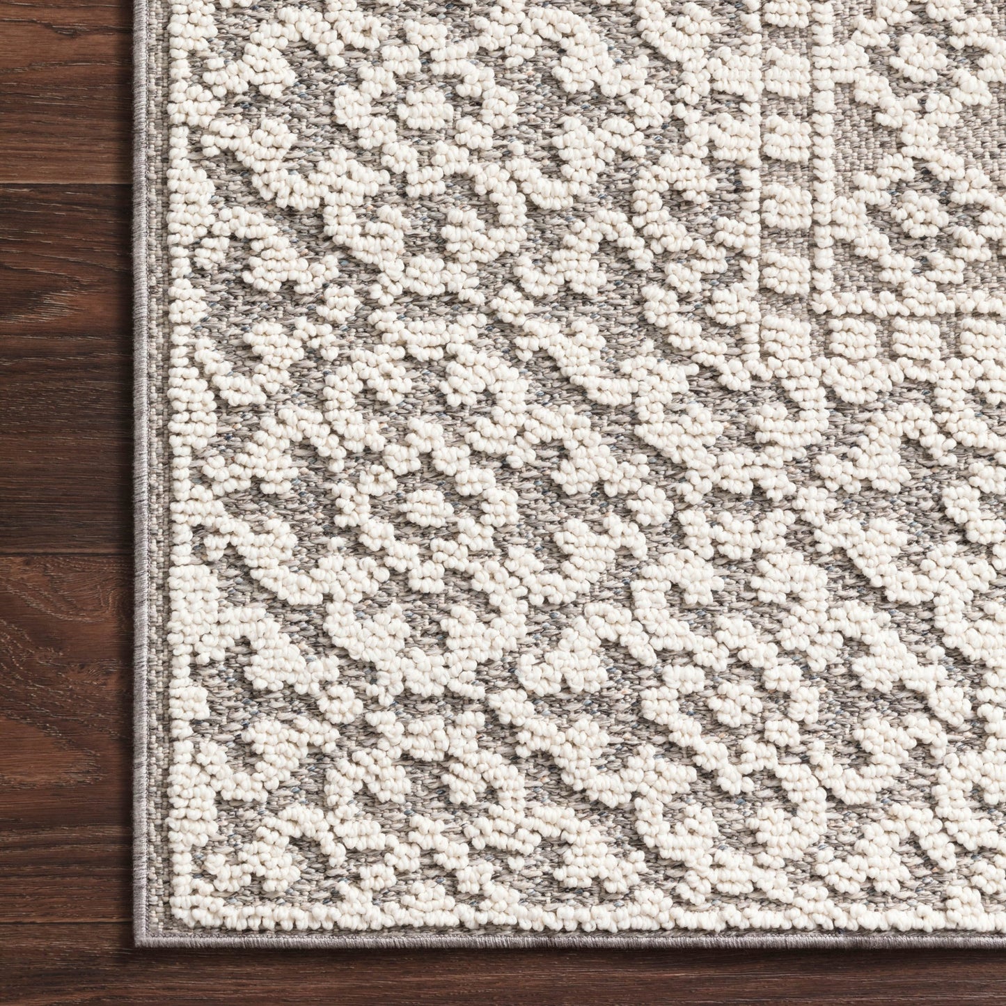 Cole Indoor/Outdoor Rug in Grey/Ivory