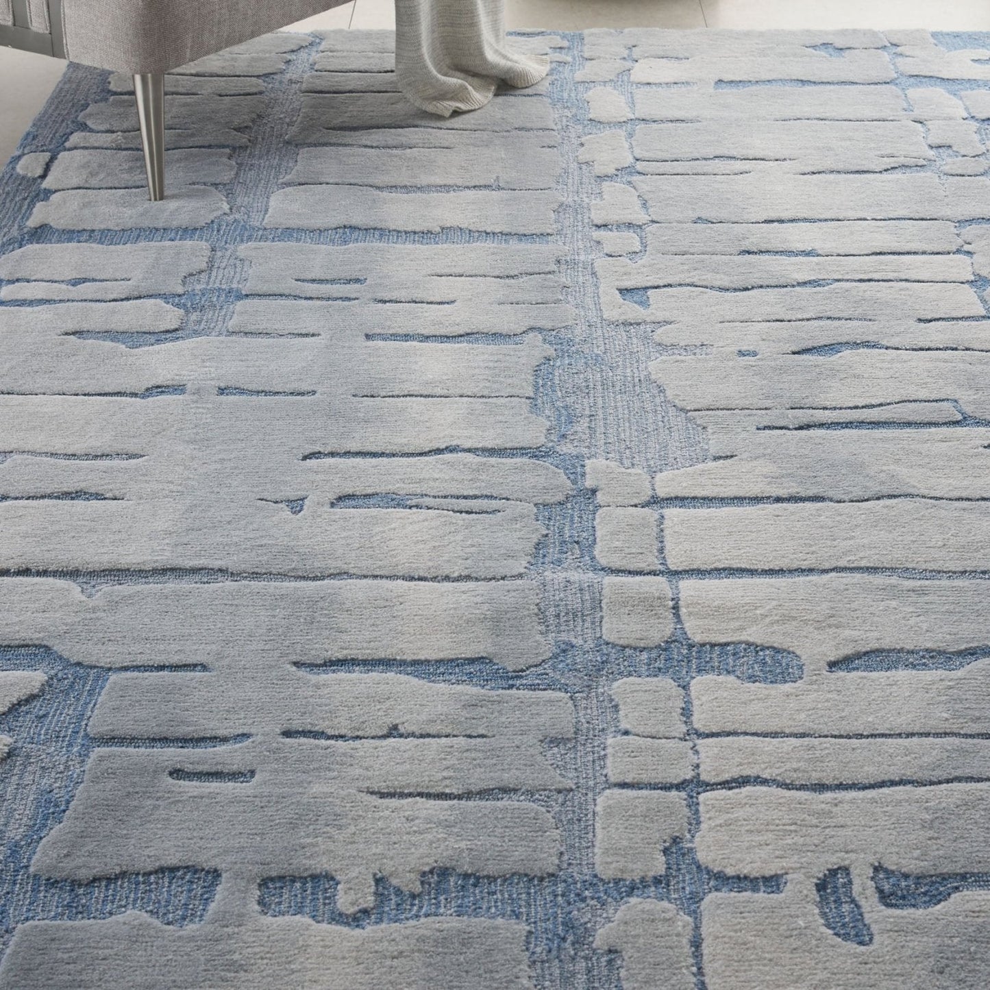 Nourison Symmetry SMM04 Blue Grey Rug
