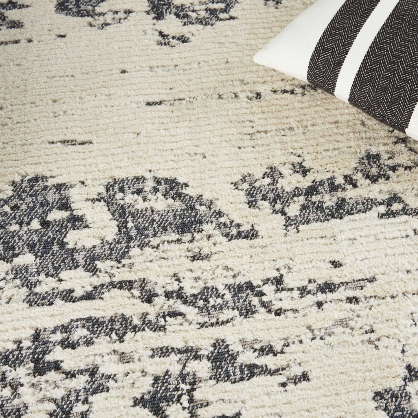 Nourison Zermatt ZER03 Ivory / Blue Rug