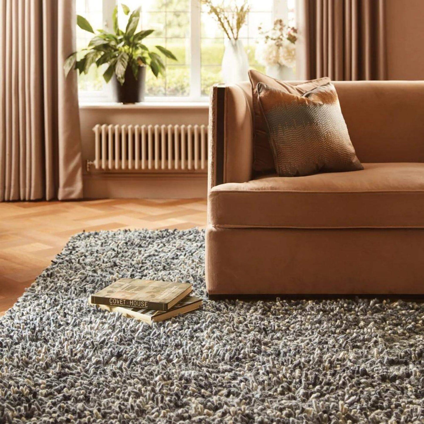 Rocks Grey Shaggy Pile Wool Rug