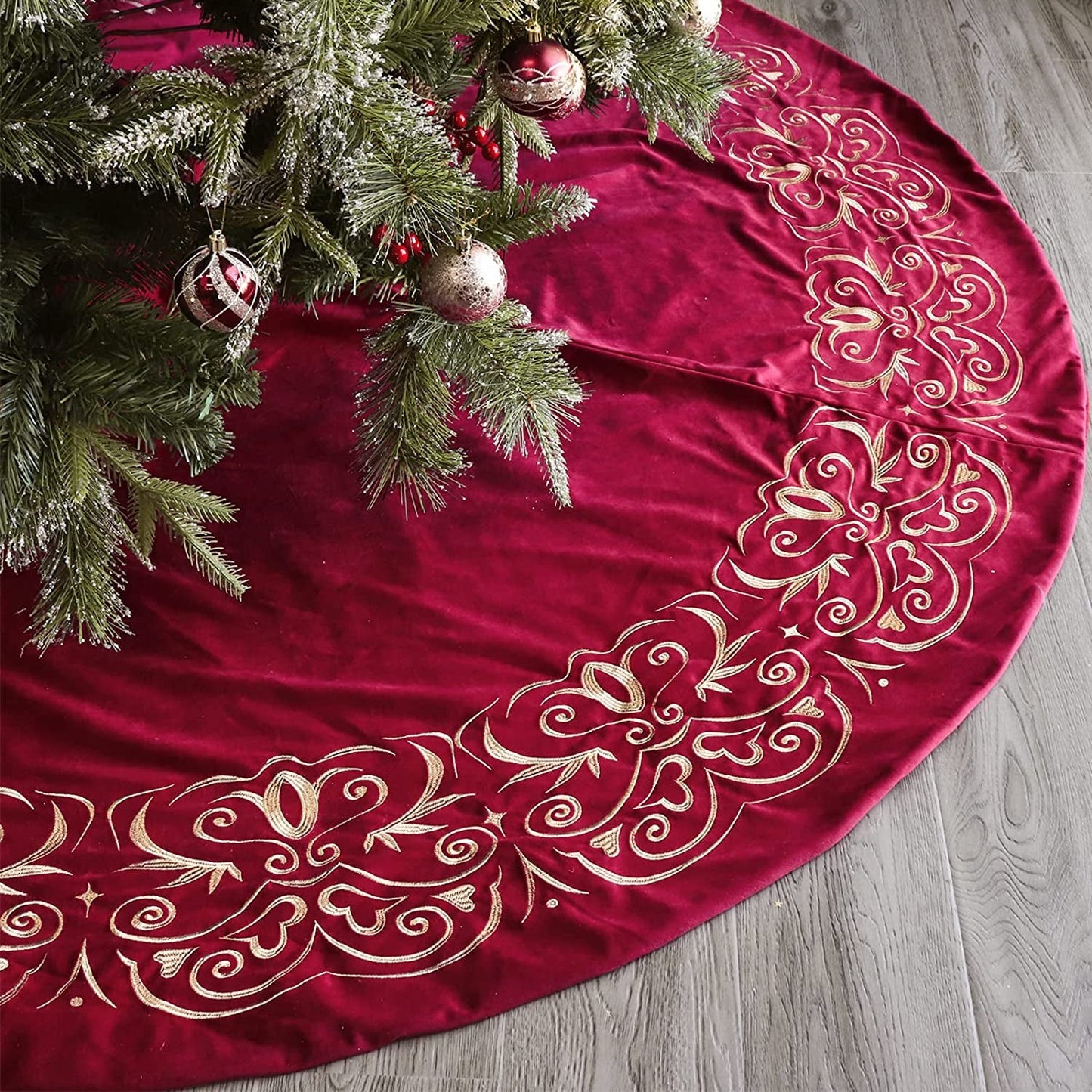 Bunny Chorus Christmas Tree Skirt, 72 Inch Extra Large Velvet Fur Plush Red Tree Skirt, Xmas Tree Skirts with Gold Embroidered for Merry Christmas Party Large Christmas Tree Holiday Decorations