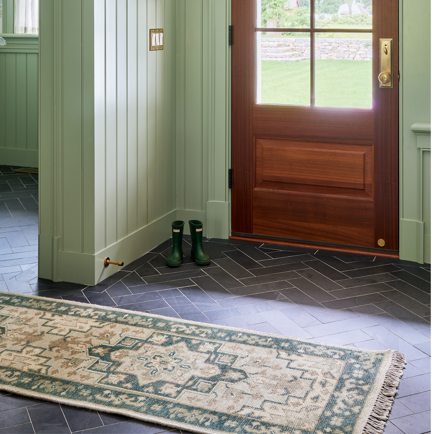 Concord Green Hand Knotted Wool Area Rug