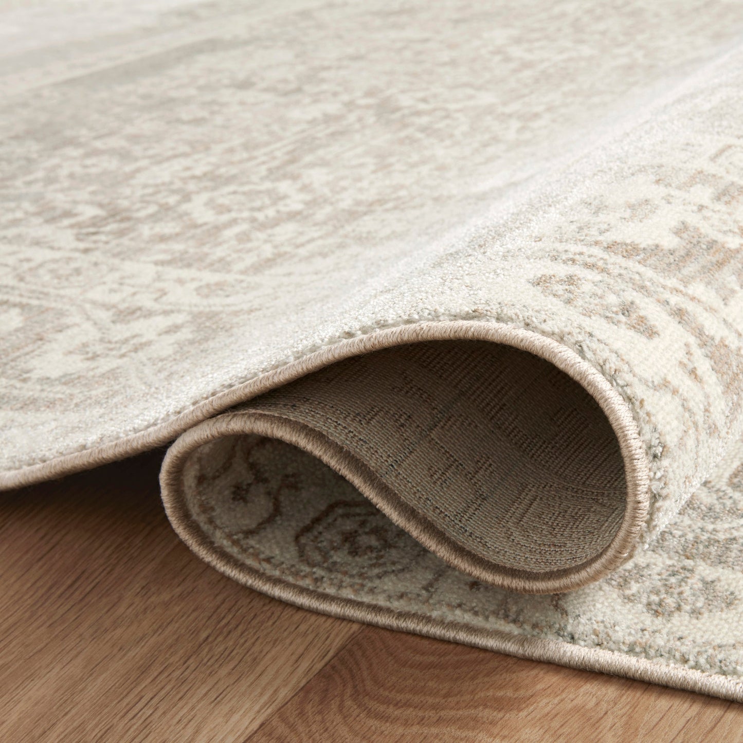 Amber Lewis x Loloi Zuma Rug in Sand/Stone