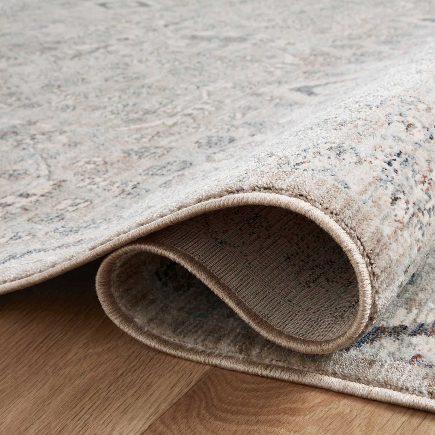 Amber Lewis x Loloi Zuma Rug in Silver/Sky