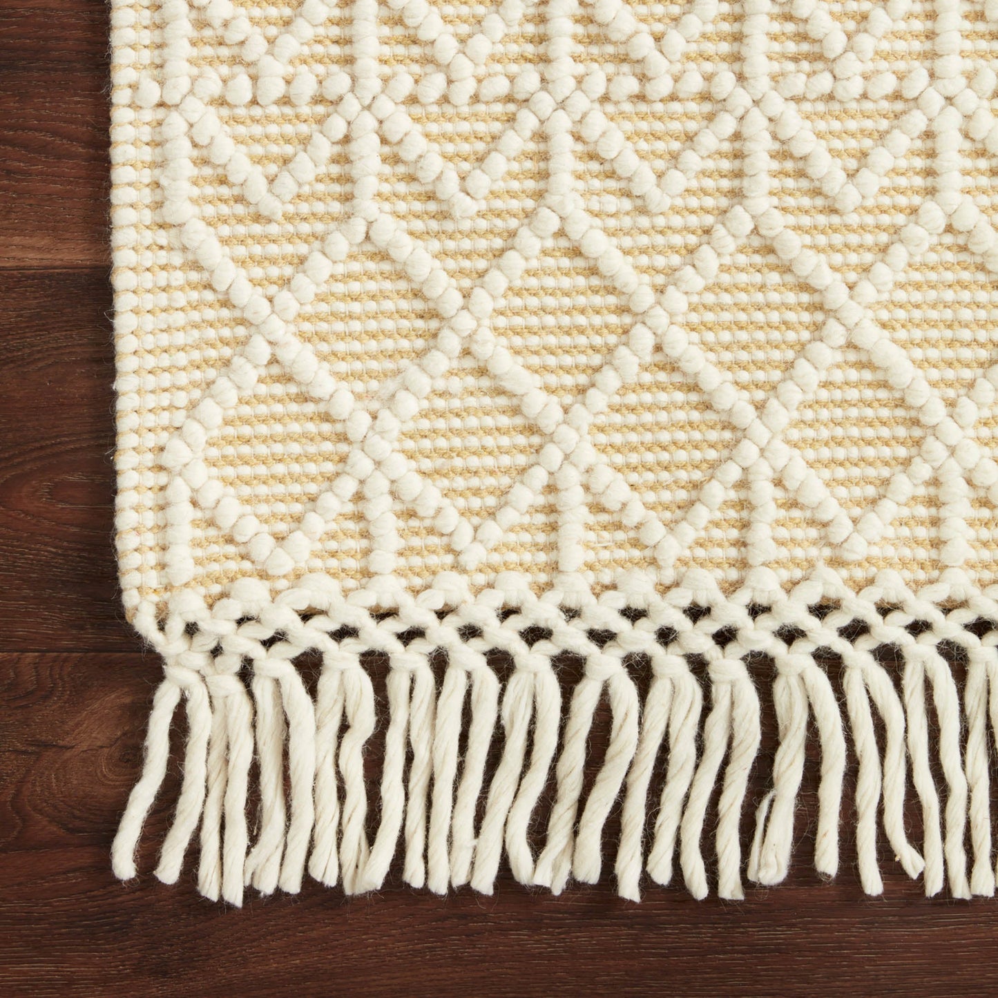 Noelle Rug in Ivory/Gold
