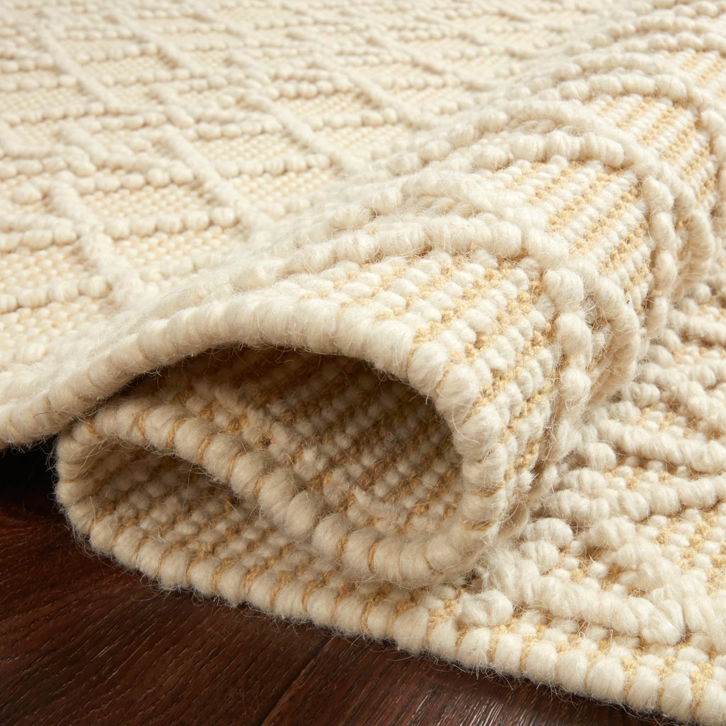 Noelle Rug in Ivory/Gold