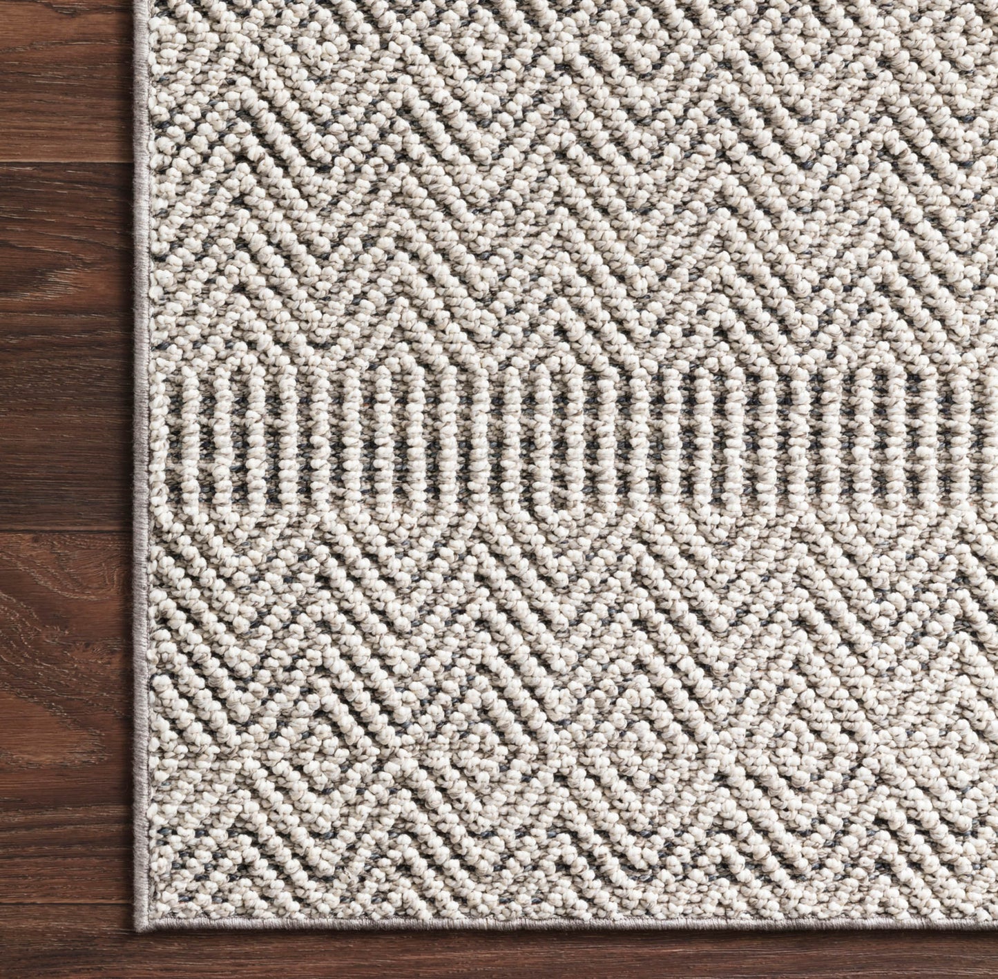 Cole Indoor/Outdoor Rug in Grey/Bone