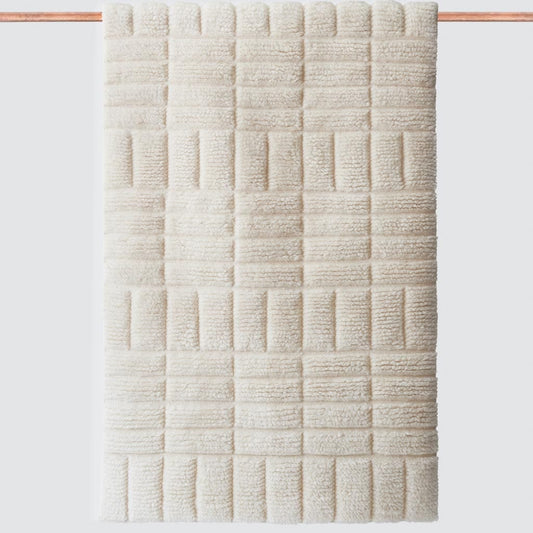 Textured Wool Rug with Raised Grid Pattern