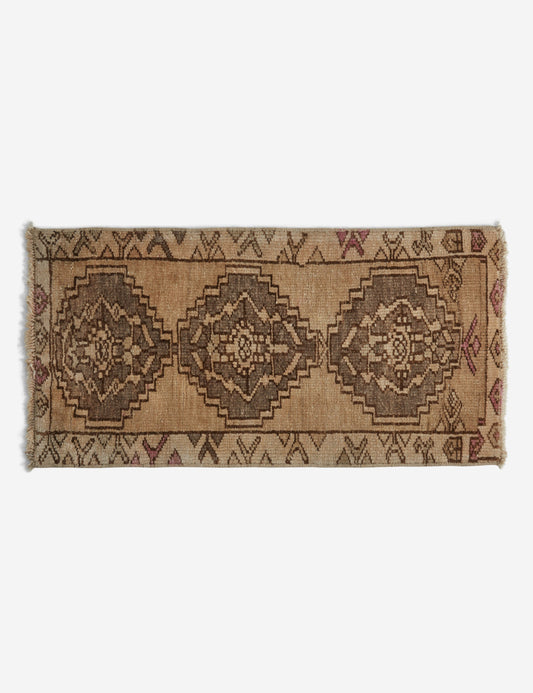Vintage Turkish Hand-Knotted Wool Mini Rug No. 200, 1'7" x 2'9"