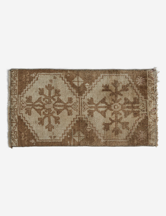 Vintage Turkish Hand-Knotted Wool Mini Rug No. 201, 1'5" x 2'6"