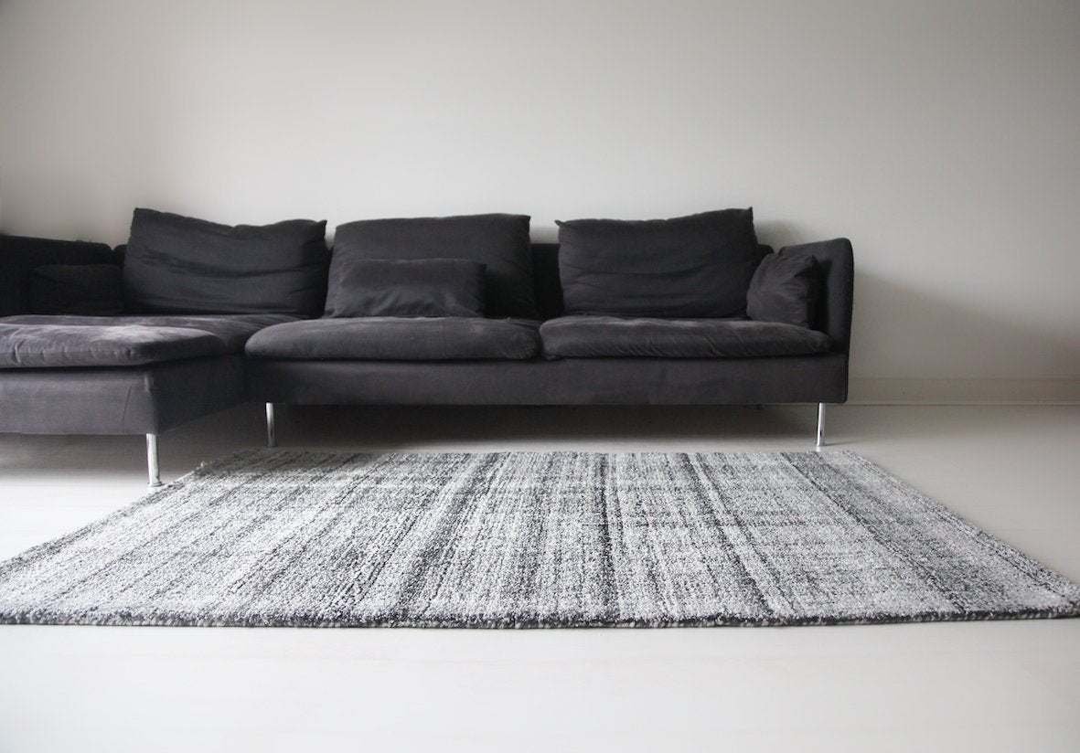 Capri Carbon Rug