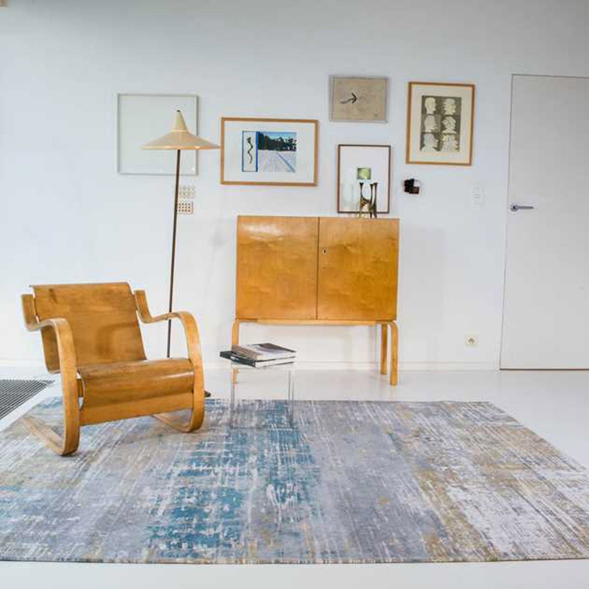 Louis De Poortere Atlantic Streaks 8718 Long Island Blue Rug