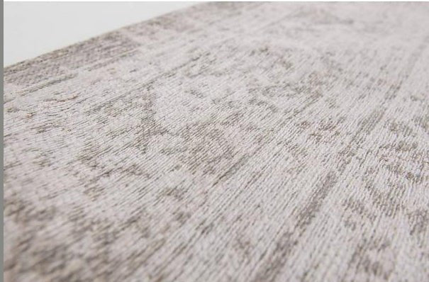 Louis De Poortere Fading World Medallion 8383 Salt & Pepper Rug