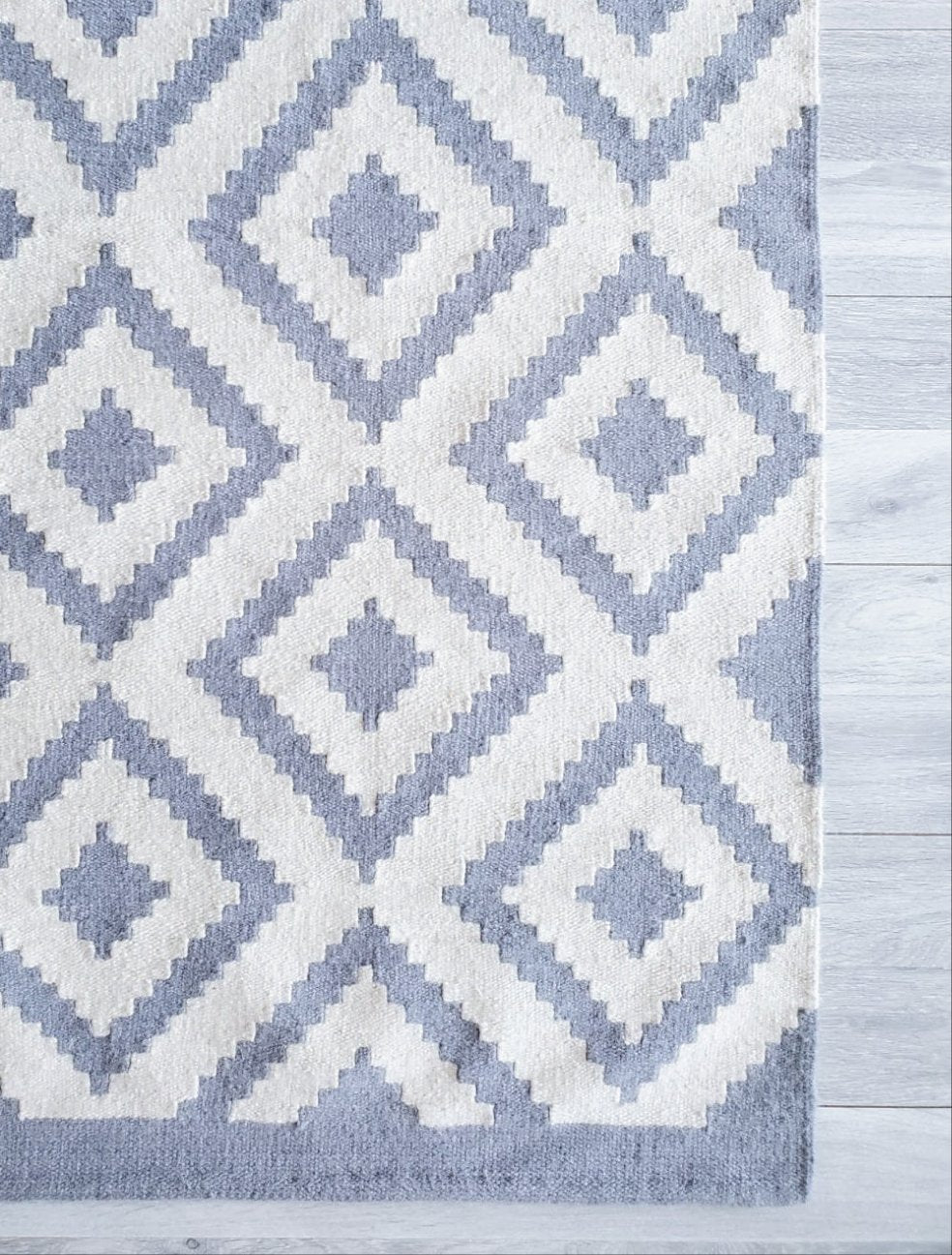 Neutral Gray Wool Kilim Rug / Runner